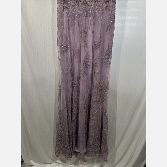 NEW $798 Mac Duggal [ 8 ] Flutter Embellished Lace Gown Vintage Liliac‎ Purple - Picture 11 of 16